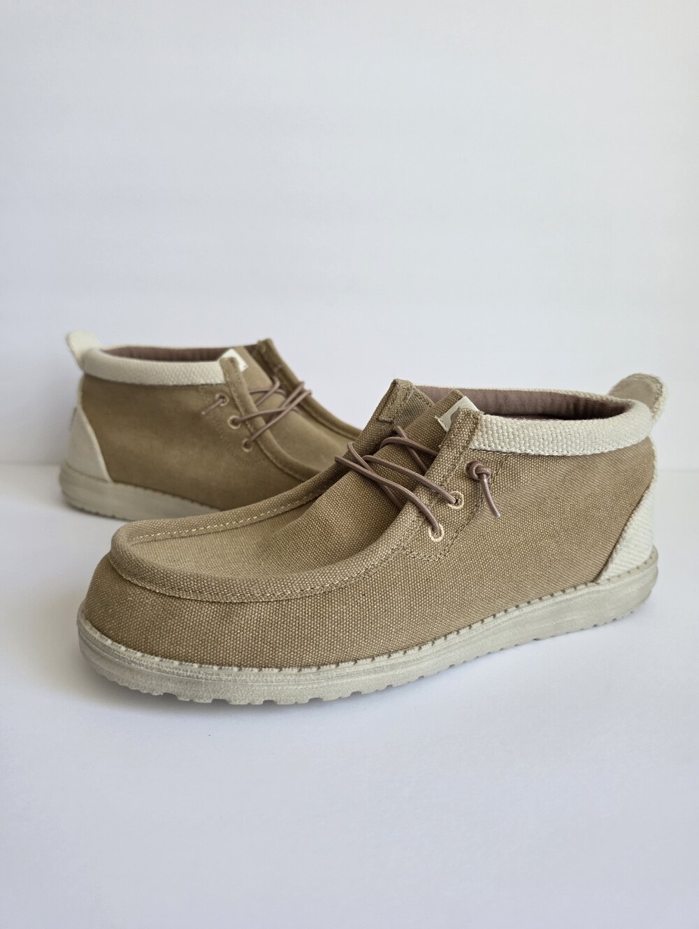 Men’s Hey Dude Shoes Size 10